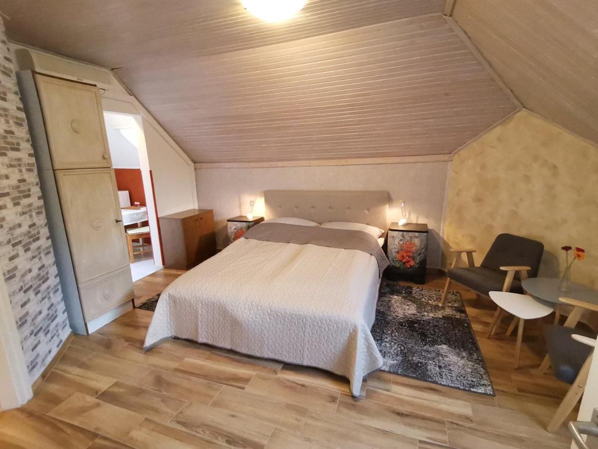 Marika Apartman Hajdúszoboszló Buitenkant foto