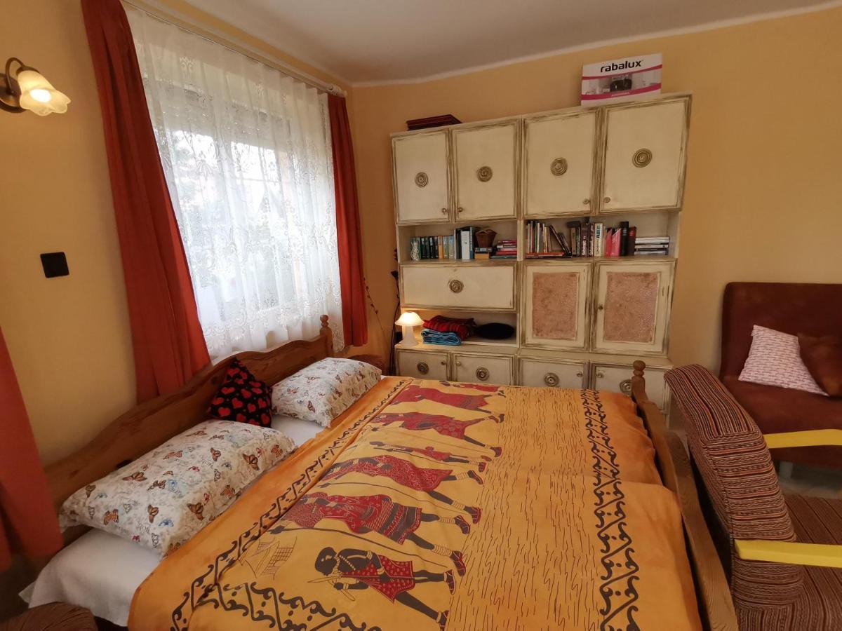 Marika Apartman Hajdúszoboszló Buitenkant foto