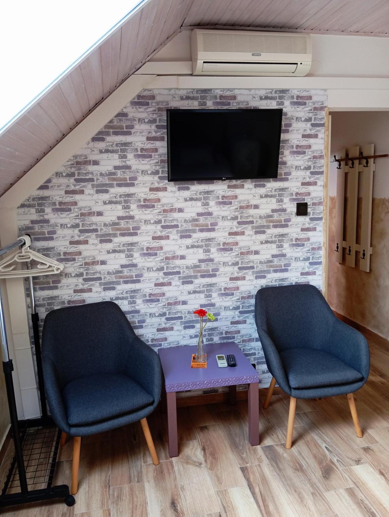 Marika Apartman Hajdúszoboszló Buitenkant foto